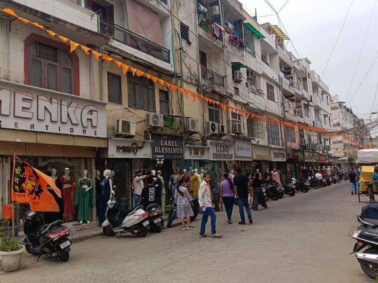 Exterior View, lajpat nagar ii Commercial Shop 1800 Sq.Ft. In Lajpat Nagar ii Delhi 10321347
