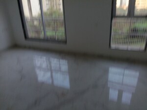 Room in 3 BHK Apartment at Pramanik Walchand Paradise, Mira Road – for Rent