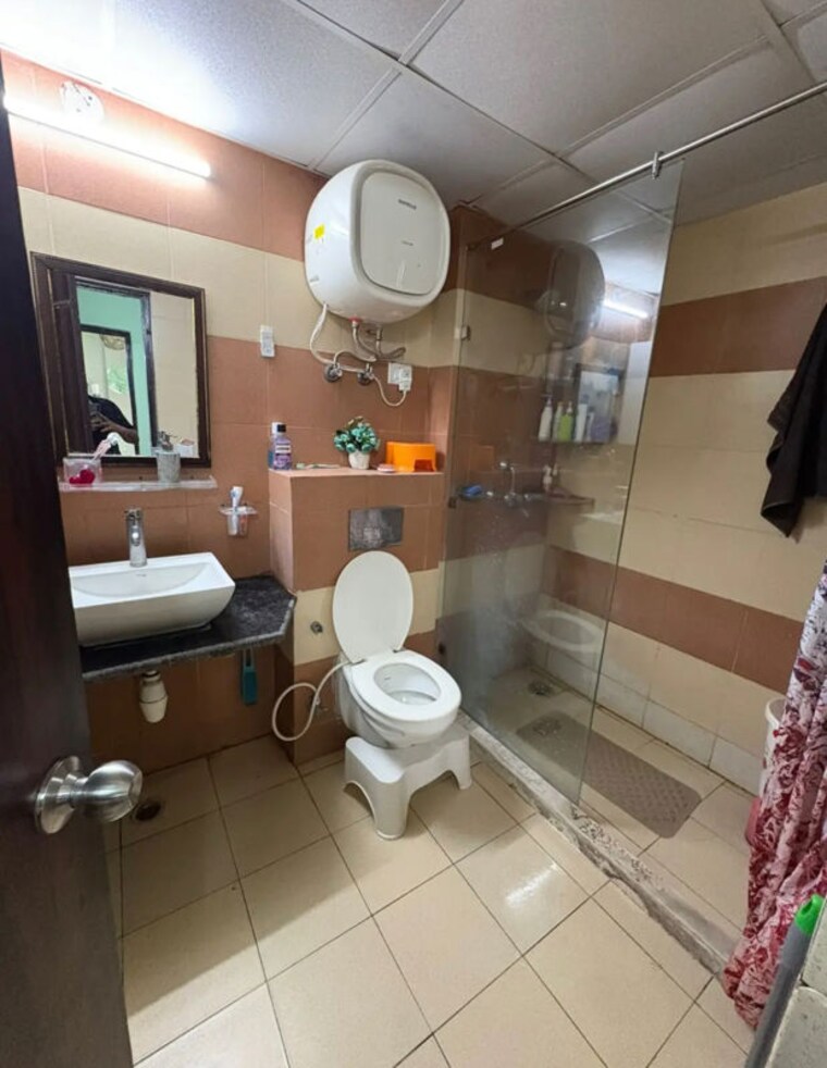 Team Area, highland-tower 3 Bedroom 1800 Sq.Ft. Apartment In Lokhandwala Mumbai 10321372