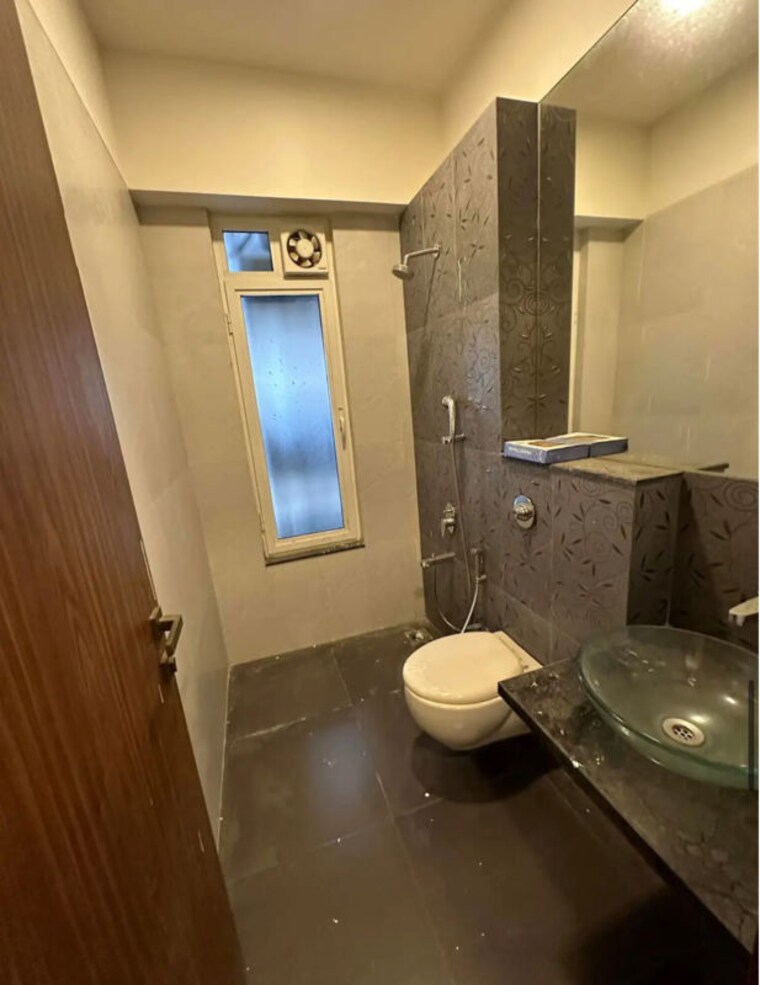 Bathroom, rna-ng-eclat 3 Bedroom 1850 Sq.Ft. Apartment In Andheri West Mumbai 10321384