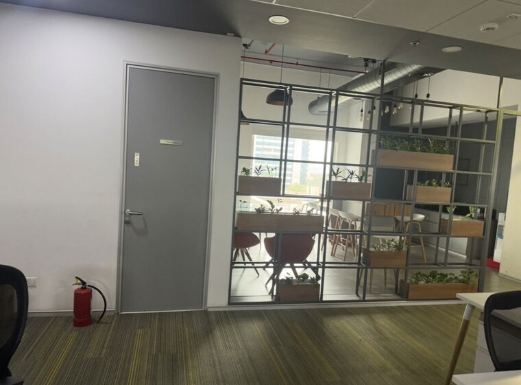 Room, assotech-sandal-suites Commercial Office Space 30000 Sq.Ft. In Sector 135 Noida 10321363