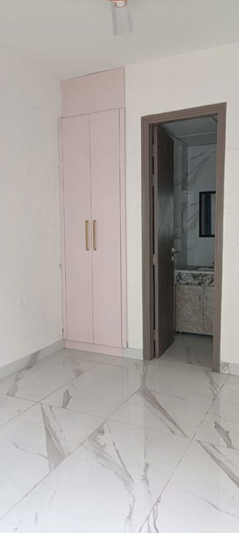 Bathroom, smart-world-gems 3.5 Bedroom 1494 Sq.Ft. Builder Floor In Sector 89 Gurgaon 10321380