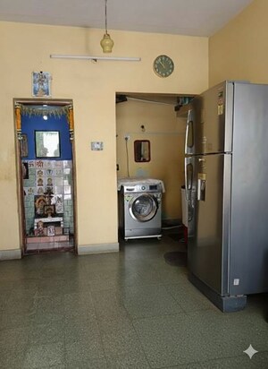 Room in 5 BHK Independent House at South Bangalore – for Sale