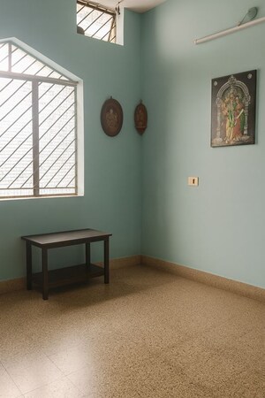 Room in 5 BHK Independent House at South Bangalore – for Sale