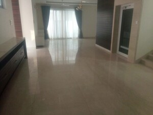 Room in 4 BHK Villa at Kokapet – for Rent