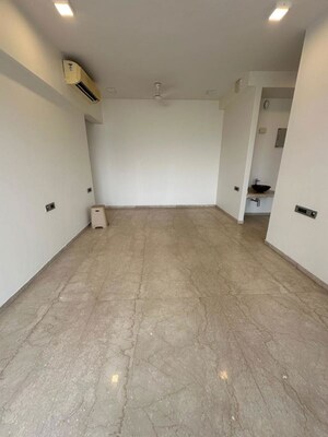 Room in 3 BHK Apartment at Omkar Alta Monte, Malad East – for Rent