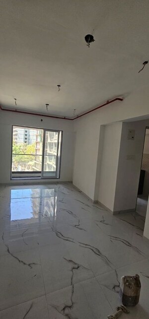 Room in 2 BHK Apartment at Ghatkopar West – for Rent