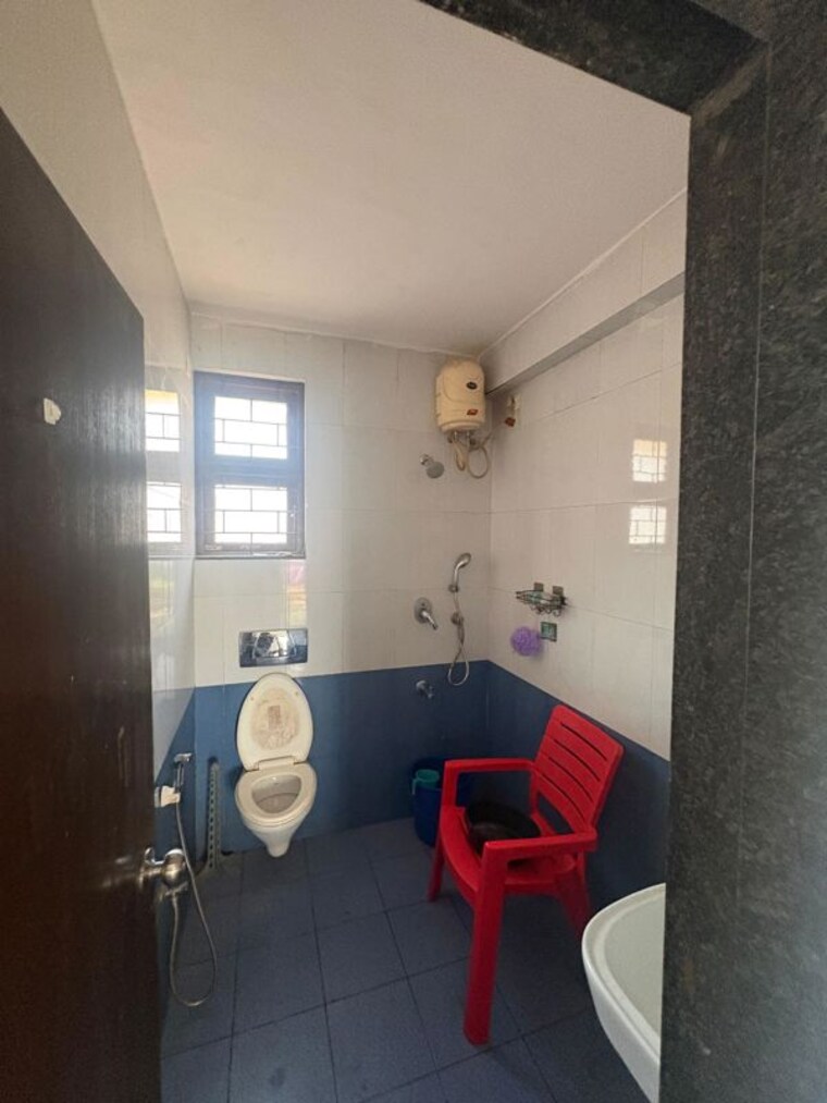 Bathroom, porvorim 2 Bedroom 1000 Sq.Ft. Apartment In Porvorim Goa 10321556