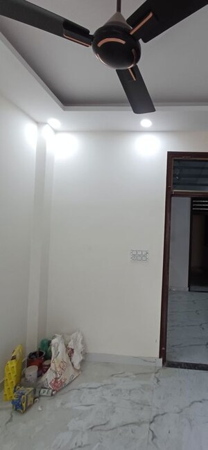 Room in 4 BHK Independent House at Palla – for Sale