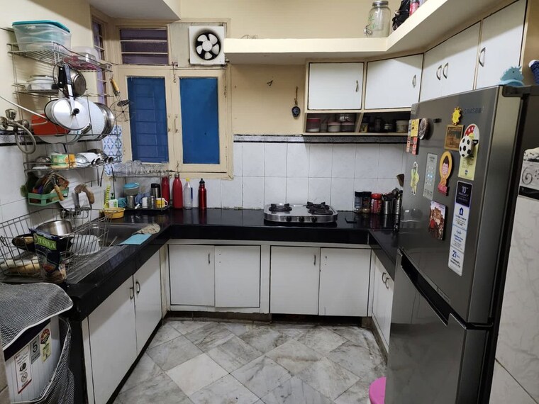 Kitchen, rwa-jalvayu-towers 3 Bedroom 125 Sq.Mt. Apartment In Sector 47 Noida 10321594