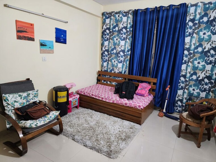 Bedroom, rwa-jalvayu-towers 3 Bedroom 125 Sq.Mt. Apartment In Sector 47 Noida 10321594