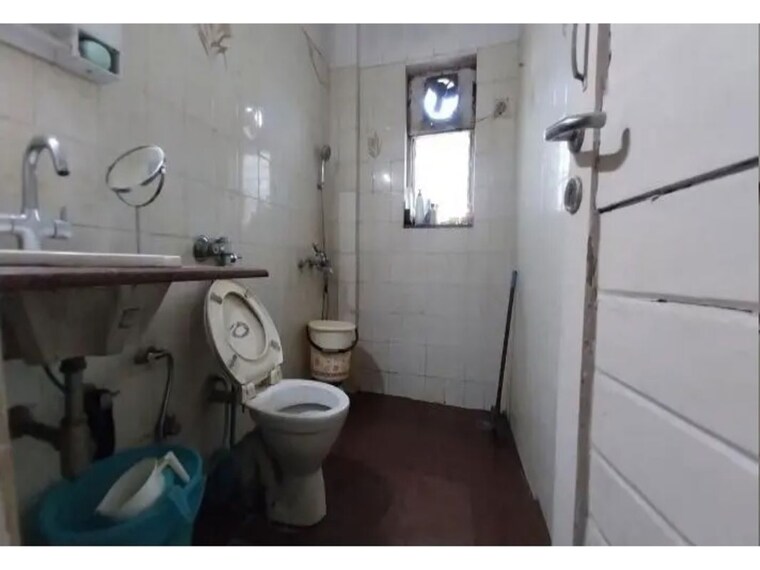 Washroom, minal-apartments 2 Bedroom 980 Sq.Ft. Apartment In Andheri East Mumbai 10321545