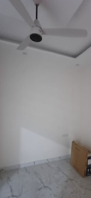 Room in 4 BHK Independent House at Palla – for Sale