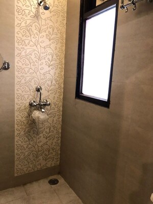 Room in 2 BHK Builder Floor at Sushant Lok I – for Rent