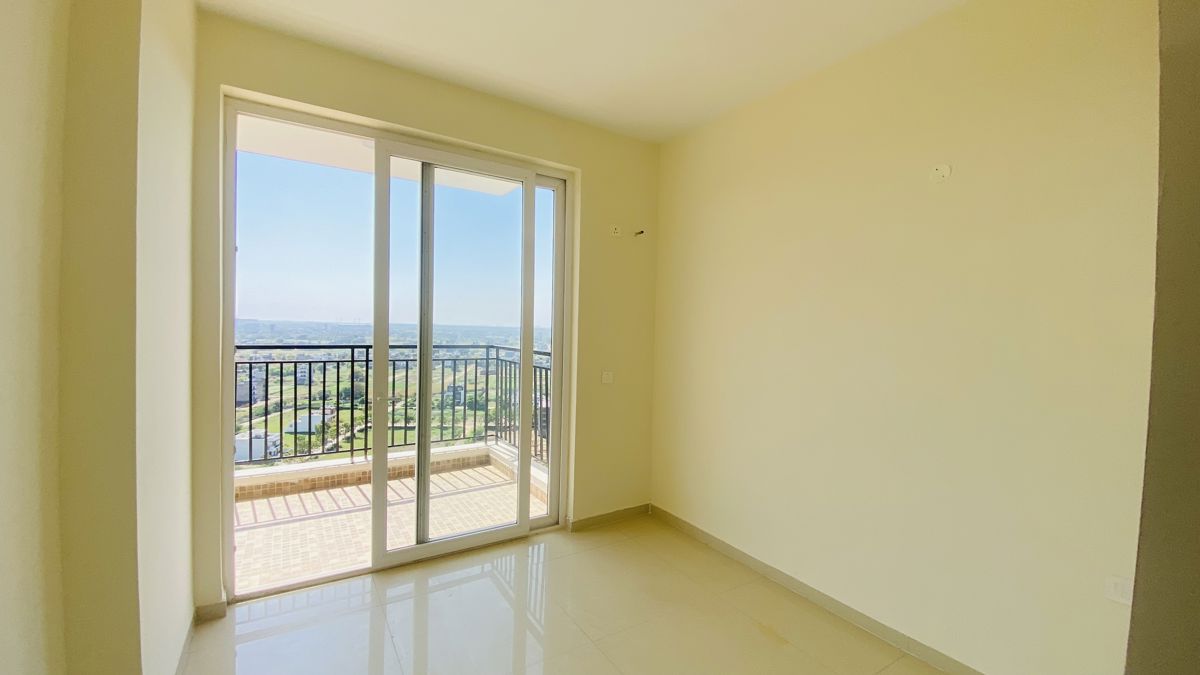 3 BHK + Pooja Room 1415 Sq.Ft. Apartment in Omaxe The Resort