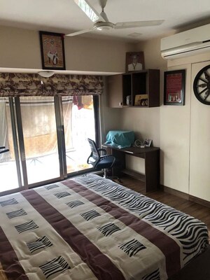 Bedroom in 3 BHK Apartment at Chembur – for Rent