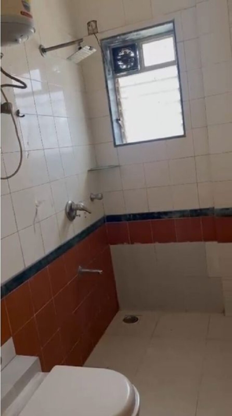 Bathroom, jolly-apartments-chembur 2.5 Bedroom 1170 Sq.Ft. Apartment In Chembur Mumbai 10321715