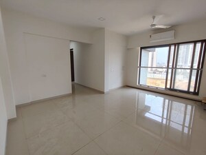 Room in 2 BHK Apartment at Jyoti Sukriti, Goregaon East – for Rent