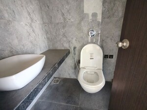 Bathroom in 2 BHK Apartment at Jyoti Sukriti, Goregaon East – for Rent