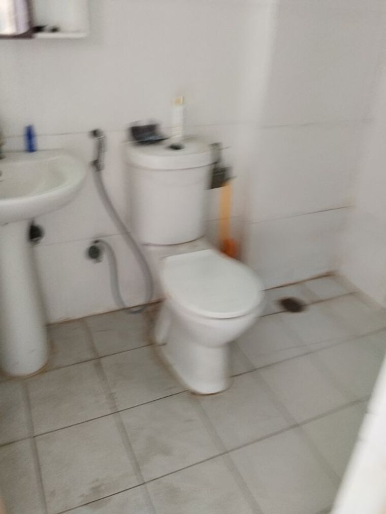 Bathroom, supertech-cape-town 2.5 Bedroom 1150 Sq.Ft. Apartment In Sector 74 Noida 10321812