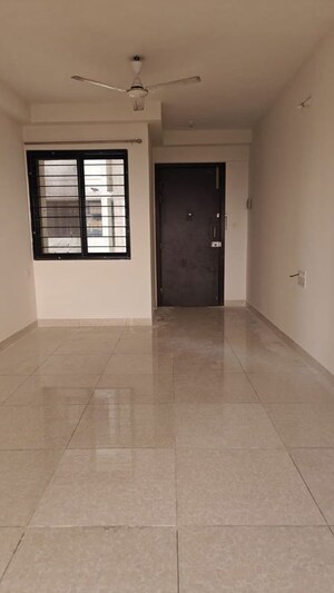 Room in 2 BHK Apartment at Magarpatta Nanded City Sargam, Sinhagad – for Rent
