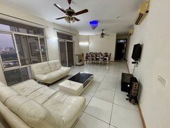 3.5 BHK + Servant Room Apartment For Rent in Jaypee Green Crescent Court