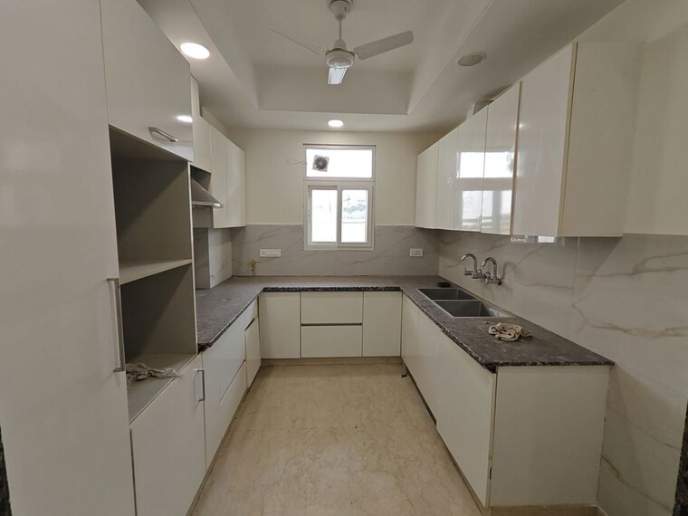 Kitchen, rajouri garden 3 Bedroom 160 Sq.Yd. Builder Floor In Rajouri Garden Delhi 10321862