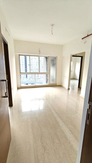 Room in 2 BHK Apartment at Omkar Signet, Malad East – for Rent