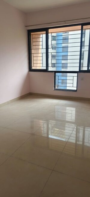 Room in 2 BHK Apartment at Sarang Nanded City, Sinhagad – for Rent