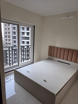 Room in 1 BHK Apartment at Yashraaj Park, Ghodbunder Road – for Rent