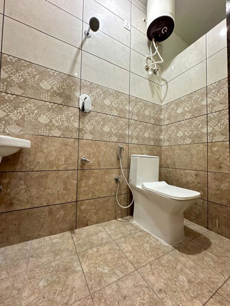 Bathroom, hsr layout 2 Bedroom 1150 Sq.Ft. Builder Floor In Hsr Layout Bangalore 10321885