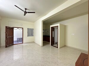 Room in 2 BHK Builder Floor at Hsr Layout – for Rent