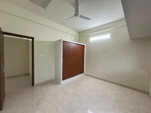 Room in 2 BHK Builder Floor at Hsr Layout – for Rent