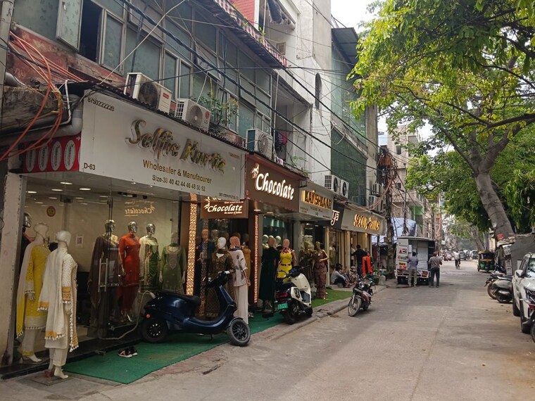 Exterior View, lajpat nagar ii Commercial Shop 4600 Sq.Ft. In Lajpat Nagar ii Delhi 10321916