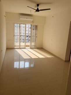 2 BHK Apartment For Rent in K Raheja Sterling