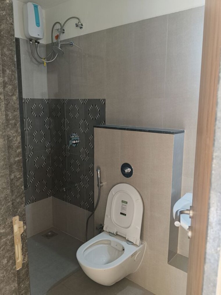 Bathroom, k-raheja-sterling 2 Bedroom 1050 Sq.Ft. Apartment In Mohammadwadi Pune 10321919
