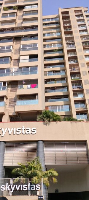 3 BHK Apartment For Sale in Bharat Skyvistas, Andheri West