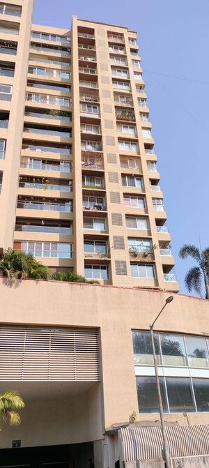 Building Lobby in 3 BHK Apartment at Bharat Skyvistas, Andheri West – for Sale