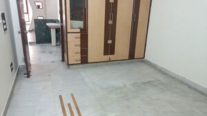 Room in 3 BHK Builder Floor at Vaishali Sector 5 – for Rent