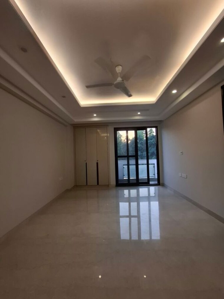 Room, greater kailash i 4 Bedroom 4500 Sq.Ft. Builder Floor In Greater Kailash I Delhi 10322002