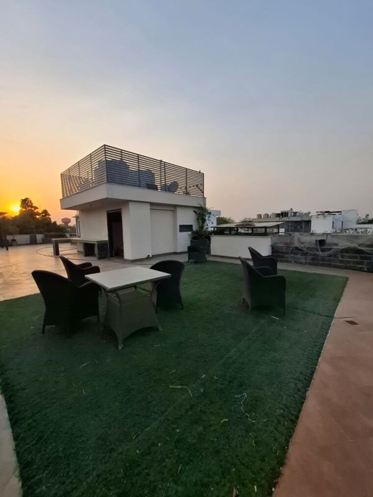  Parking, greater kailash i 4 Bedroom 4500 Sq.Ft. Builder Floor In Greater Kailash I Delhi 10322002