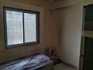 Room in 2 BHK Builder Floor at Mangalmurthi Heights, Narhe – for Rent