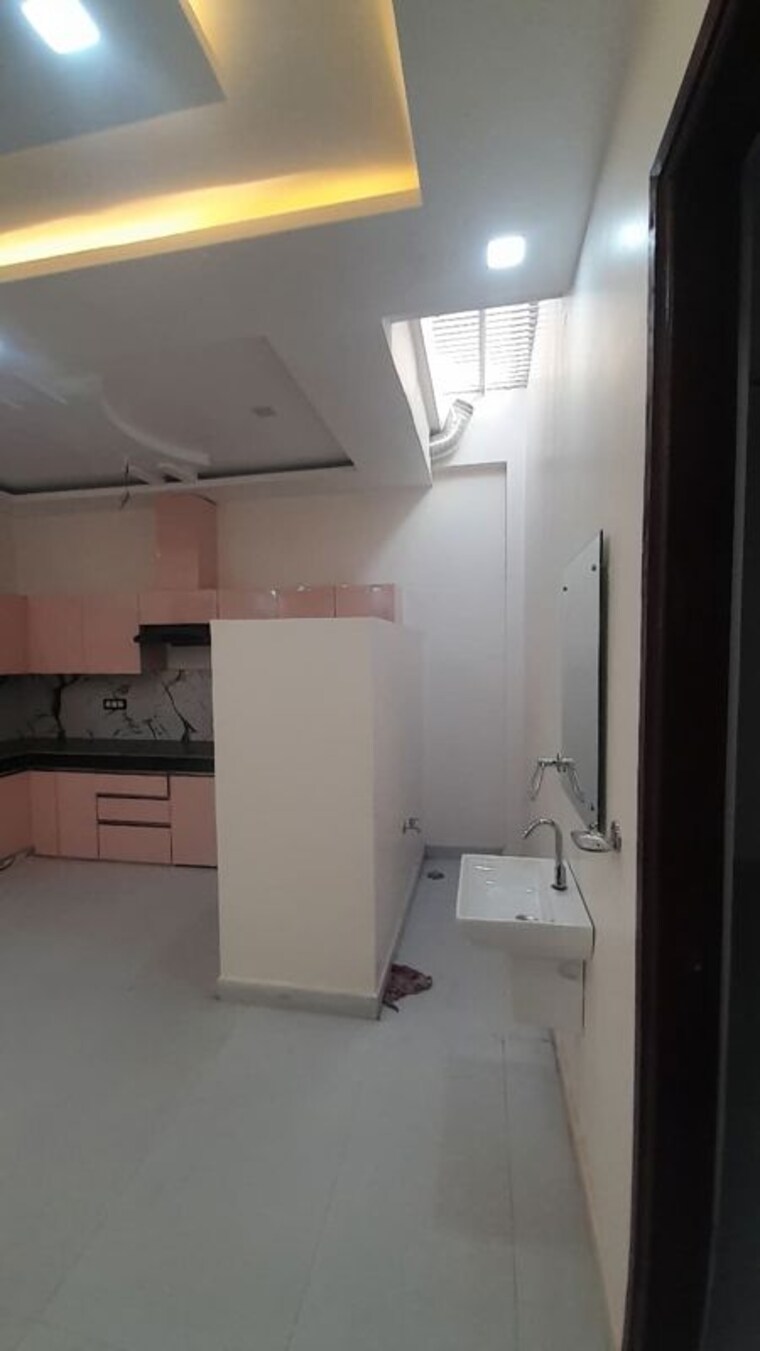 Bathroom, indira nagar 2 Bedroom 1500 Sq.Ft. Builder Floor In Indira Nagar Lucknow 10322013