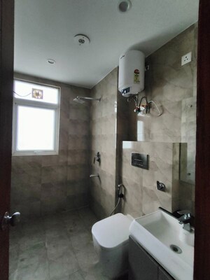 Bathroom in 4 BHK Builder Floor at South City 1 – for Rent
