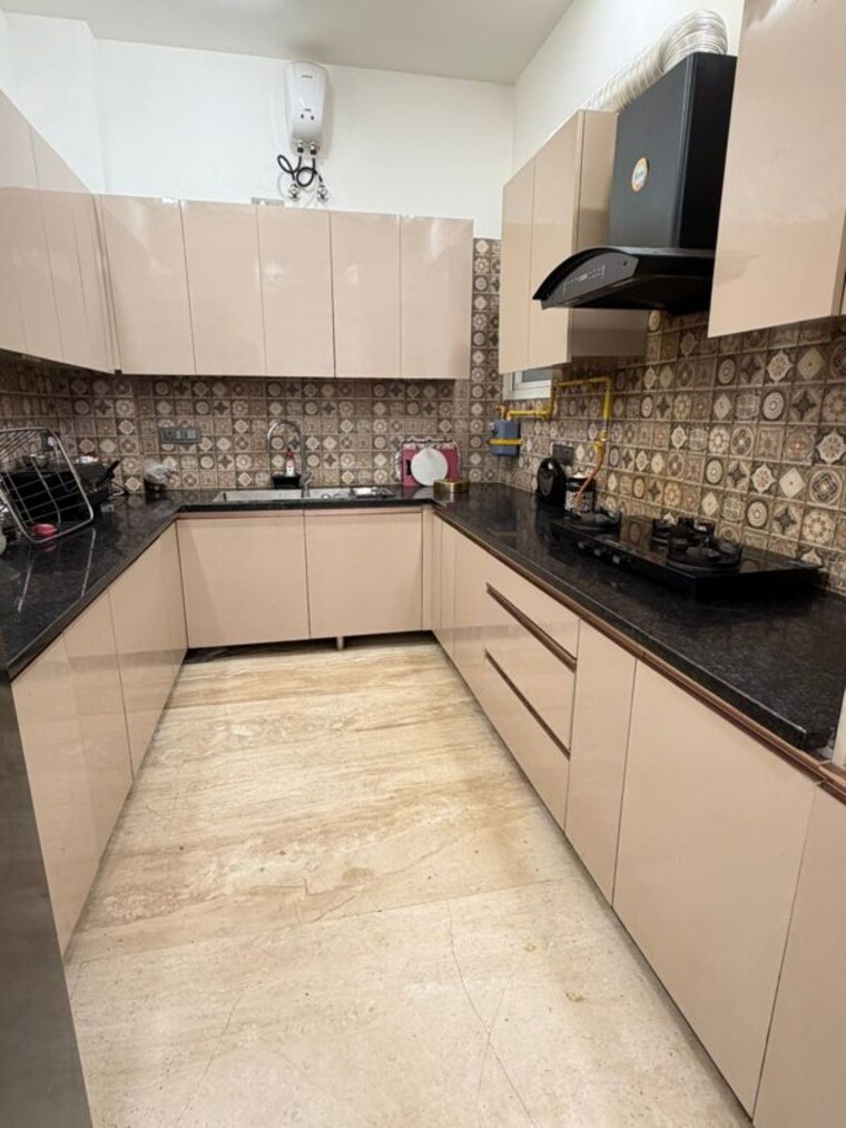 Kitchen, malviya nagar 3 Bedroom 200 Sq.Yd. Builder Floor In Malviya Nagar Delhi 10322056