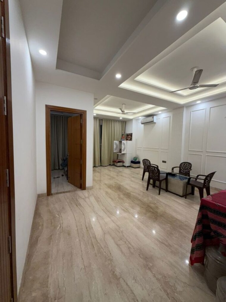 Bedroom, malviya nagar 3 Bedroom 200 Sq.Yd. Builder Floor In Malviya Nagar Delhi 10322056