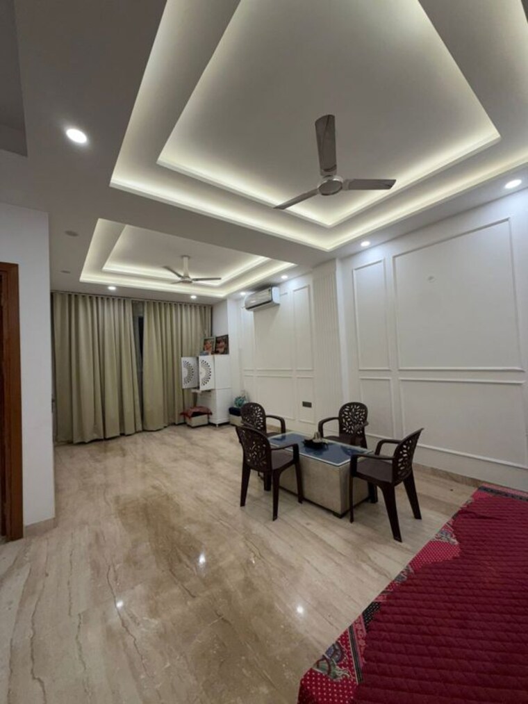 Room, malviya nagar 3 Bedroom 200 Sq.Yd. Builder Floor In Malviya Nagar Delhi 10322056