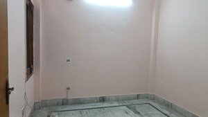 Room in 2 BHK Builder Floor at Sector 1 Vaishali – for Rent