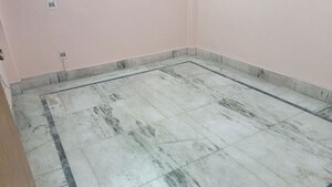 Room in 2 BHK Builder Floor at Sector 1 Vaishali – for Rent