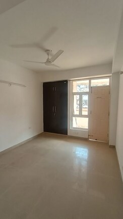 3 BHK Apartment For Rent in Supertech Cape Town